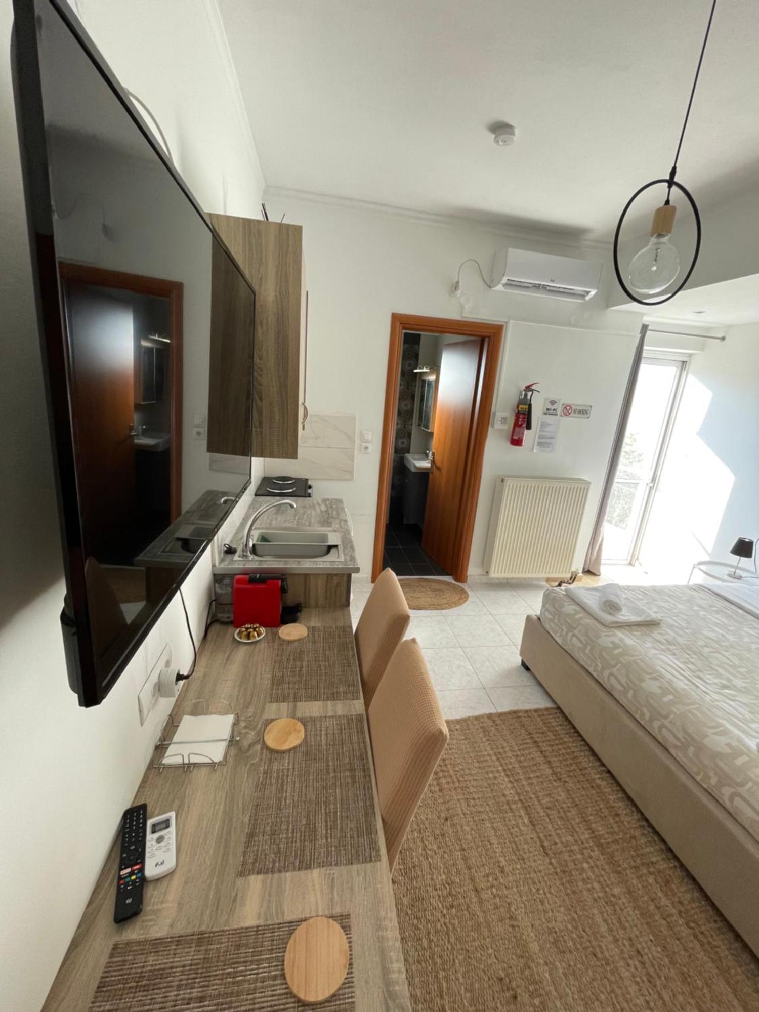 Greece Apartments Now Patras Bagian luar foto